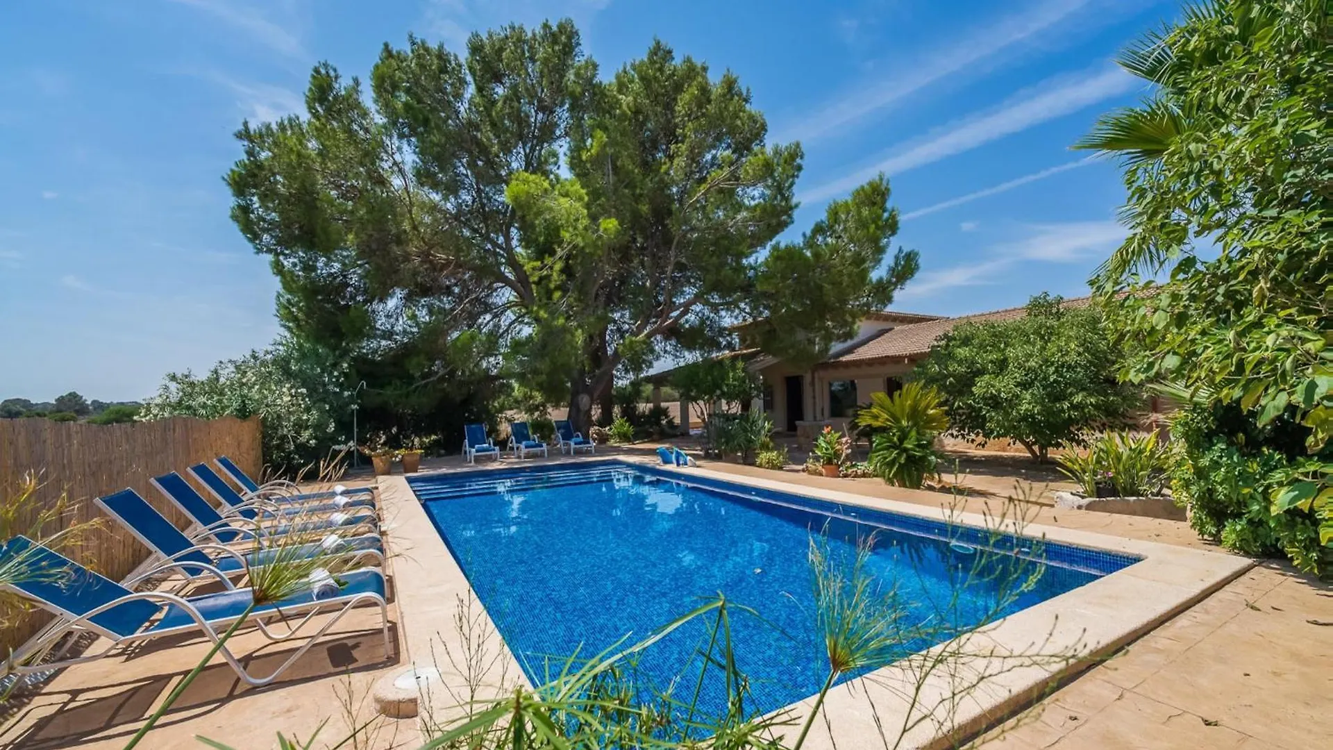 Holiday Home Near Can Picafort Beach 坎皮卡福特