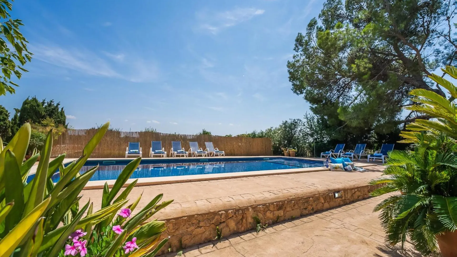 Holiday Home Near Can Picafort Beach 0*, 坎皮卡福特